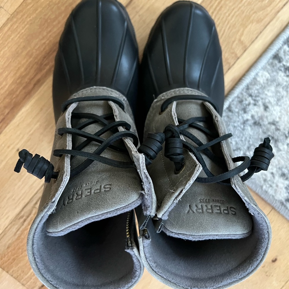 Sperry rain boots